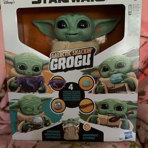 Star Wars Gallactic Snackin' Grogu Animated